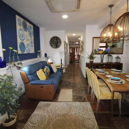Loft En El Centro Junto A La Playa בית נופש פואנגירולה